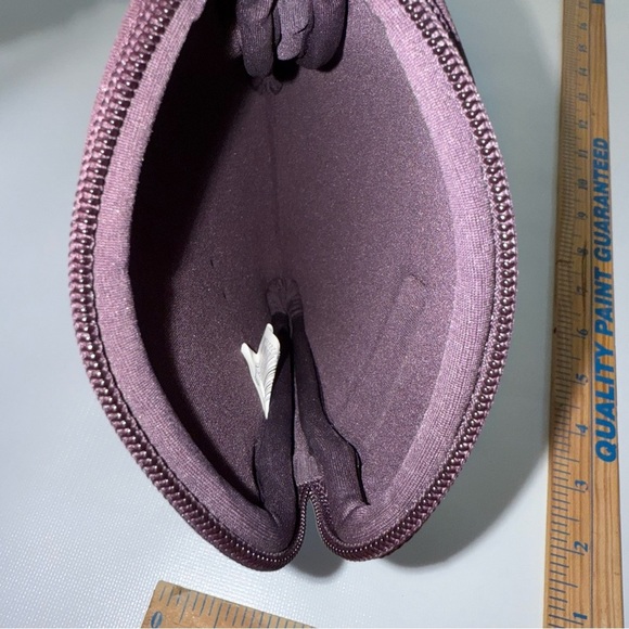 Case logic Purple Tablet Sleeve 8x5‎ tablet like new - Picture 3 of 3